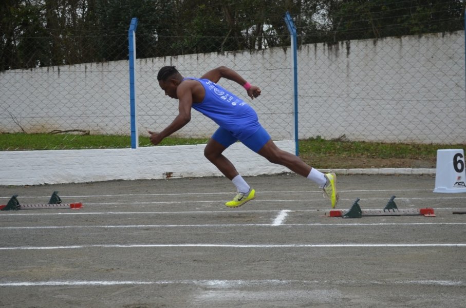 atletismo-e-judo-trazem-vitorias-para-a-cidade-azul-1