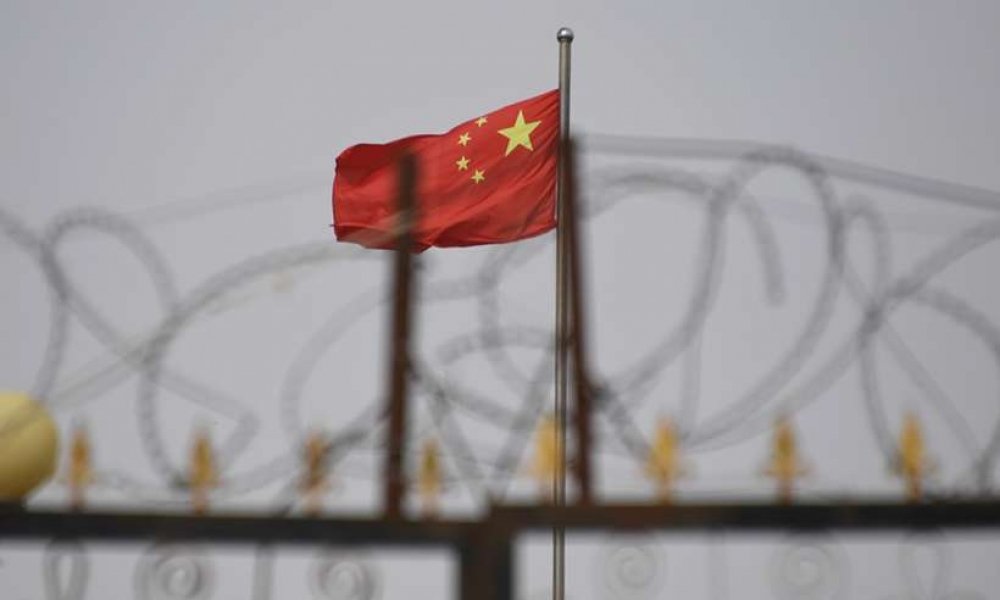 forte-explosao-atinge-usina-de-gas-na-china-1