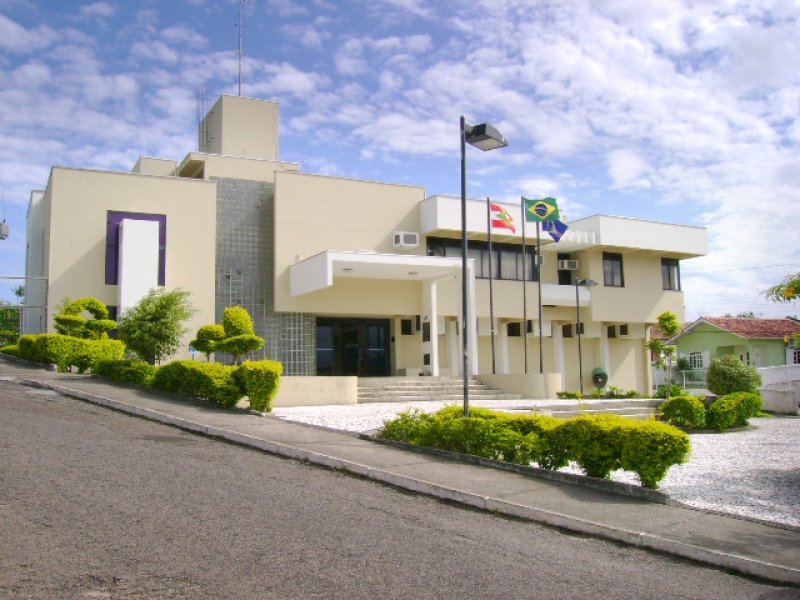 improbidade-administrativa-ex-prefeito-e-ex-servidor-de-imarui-sao-condenados-1