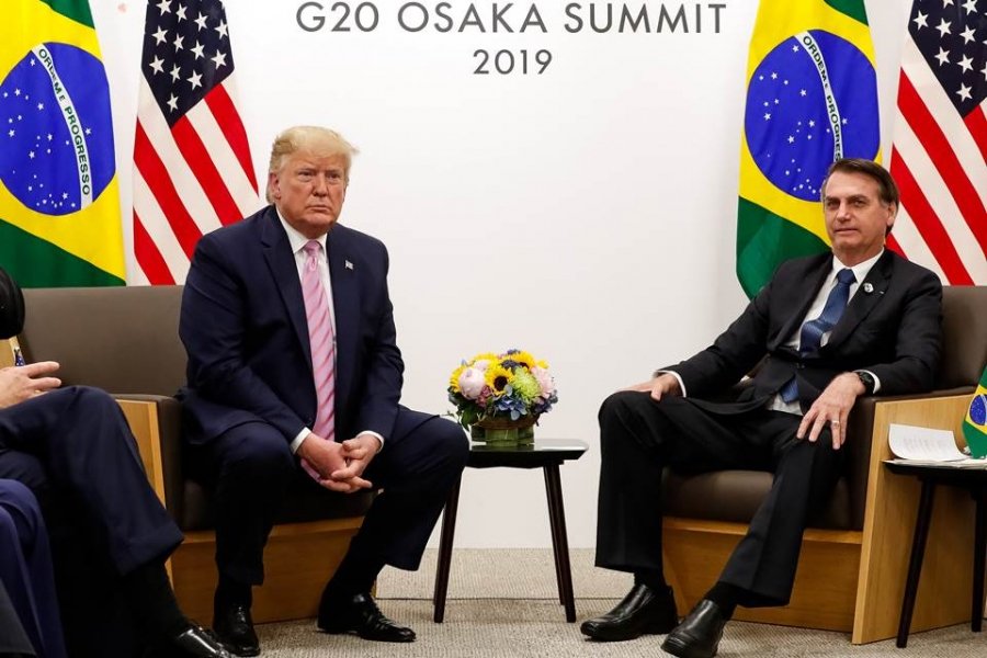 trump-bolsonaro-e-um-homem-fantastico-com-uma-familia-maravilhosa-1