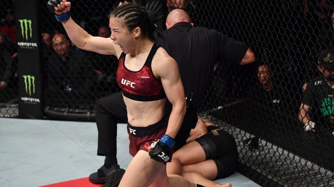 atropelada-em-42s-jessica-bate-estaca-perde-o-titulo-para-chinesa-no-ufc-1