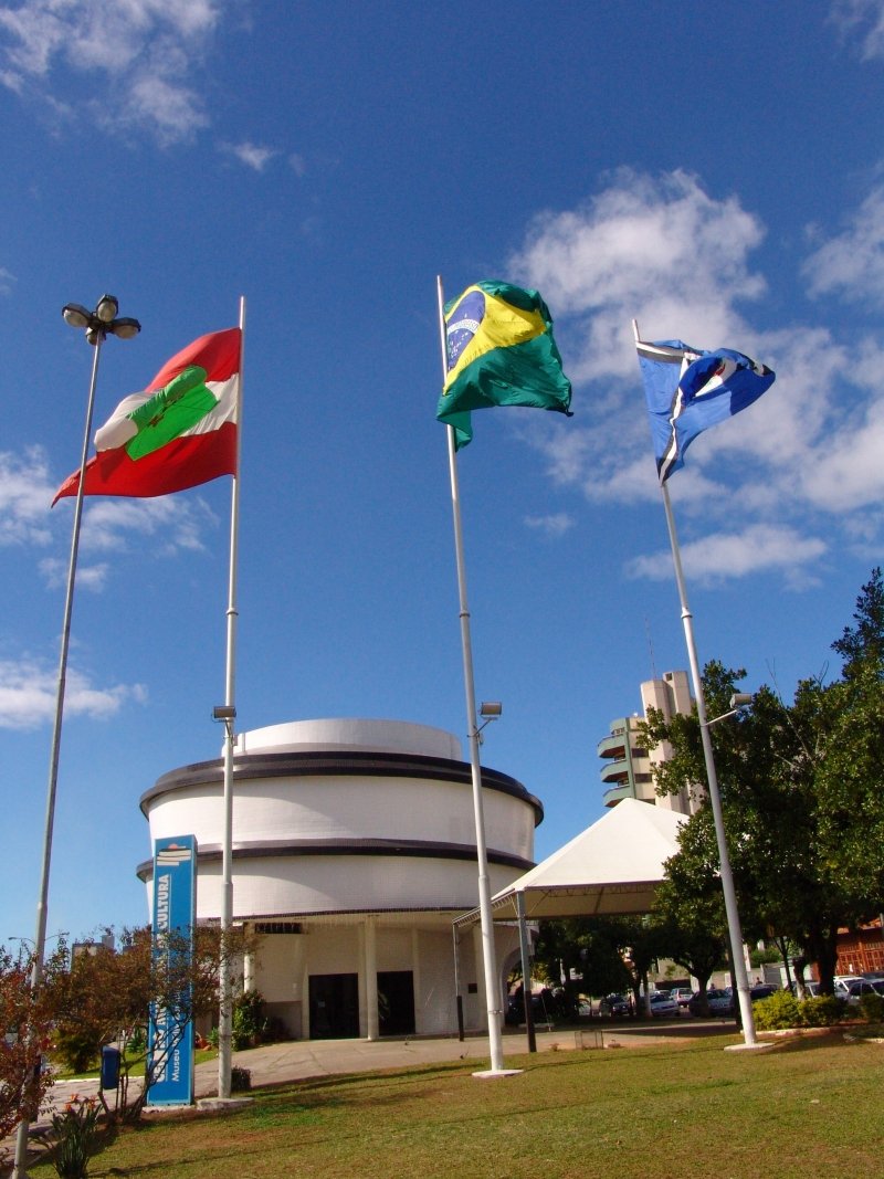ibge-divulga-estimativas-de-populacao-residente-no-brasil-tubarao-ultrapassa-105-mil-1