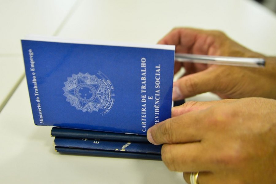 pais-gera-438-mil-empregos-formais-em-julho-1