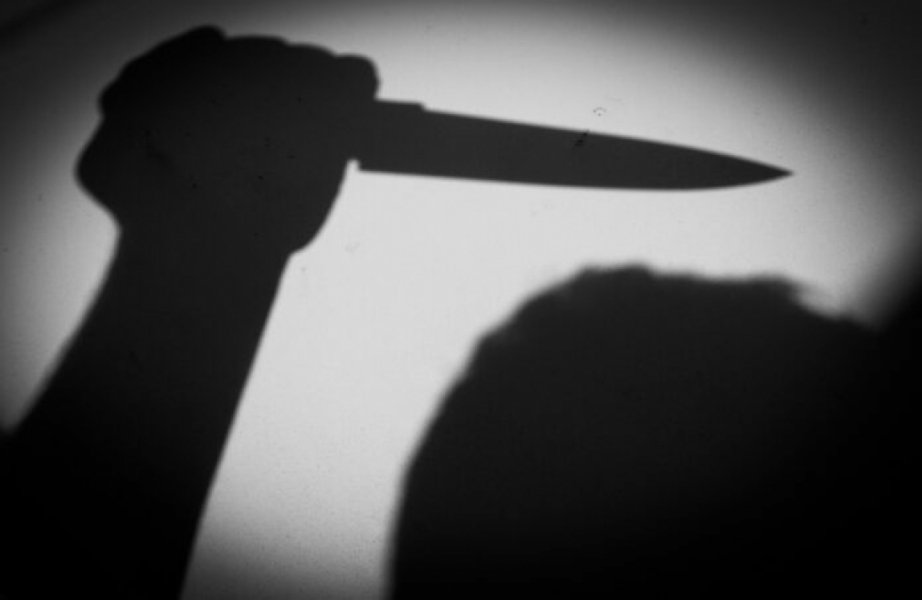 policiais-flagram-homem-esfaqueando-a-esposa-e-mordendo-a-enteada-1