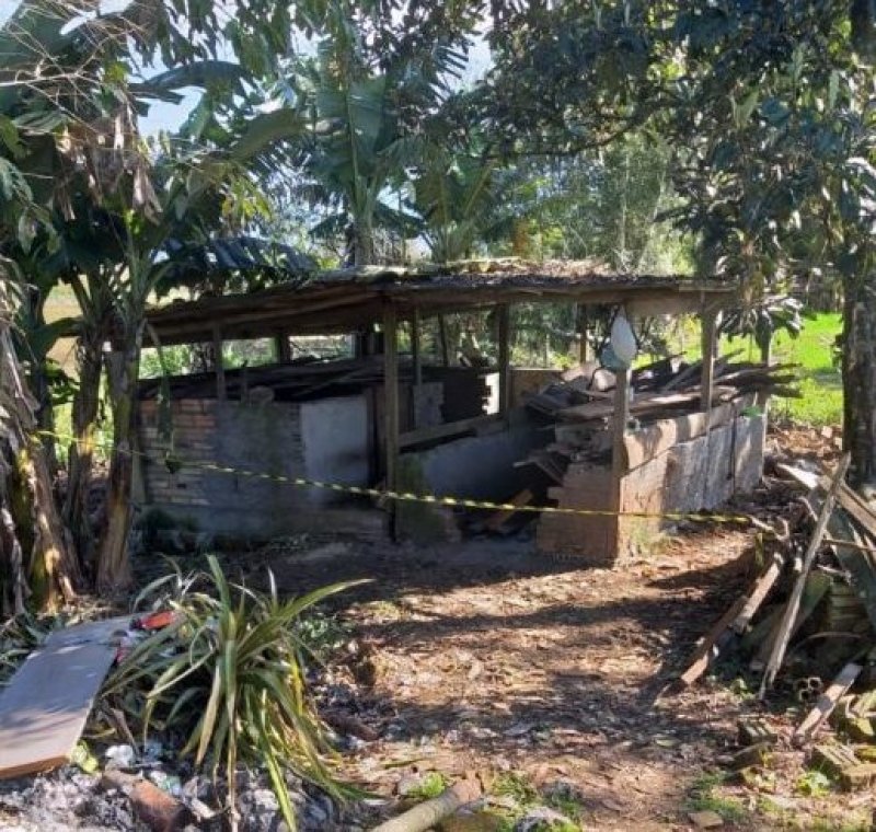 turvo-idoso-e-encontrado-morto-pelo-irmao-em-chiqueiro-1