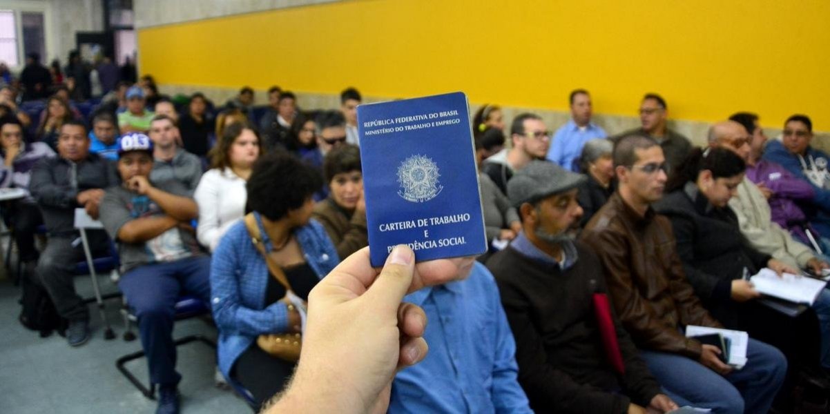 um-em-cada-quatro-desempregados-procura-emprego-ha-2-anos-ou-mais-1