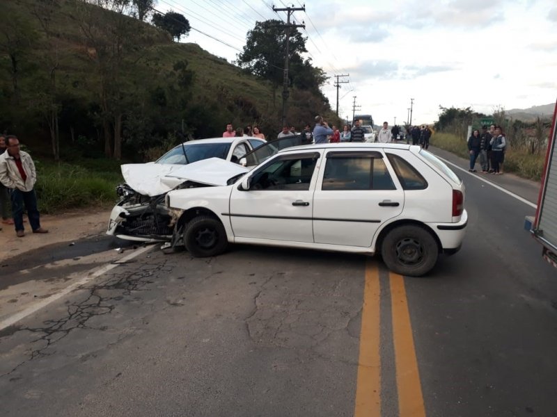 colisao-frontal-na-sc-370-em-gravatal-deixa-dois-feridos-1