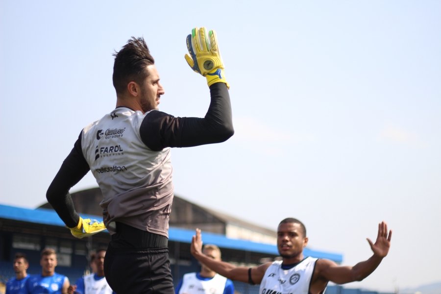 prestes-a-completar-50-jogos-pelo-atletico-tubarao-belliato-afirma-tenho-o-objetivo-de-fazer-muito-mais-1 Leonardo Hübbe/C. A. Tubarão/Divulgação/Notisul