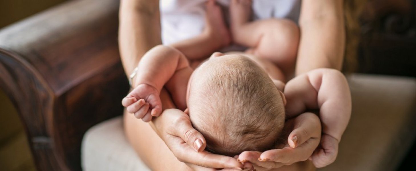 resolucao-proibe-medicos-a-ajudarem-em-partos-fora-do-ambiente-hospitalar-em-santa-catarina-1
