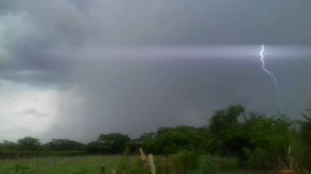 atencao-pancadas-de-chuva-e-temporais-localizados-em-sc-1