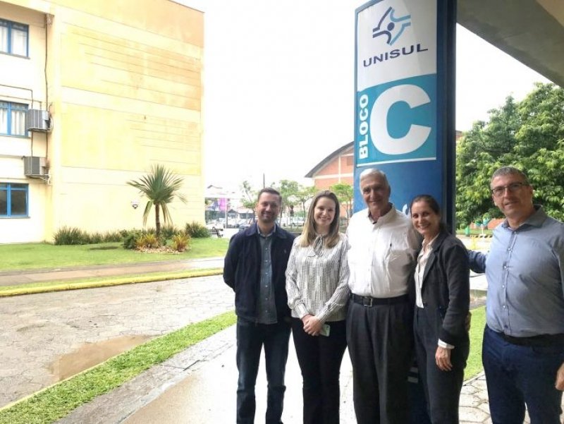 especialista-de-israel-visita-unisul-para-possivel-parceria-1