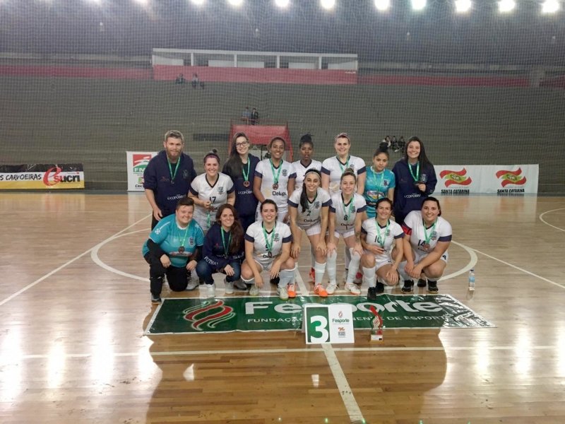 futsal-feminino-e-basquete-masculino-conquistam-vaga-para-estadual-1 Prefeitura de Tubarão/Divulgação/Notisul