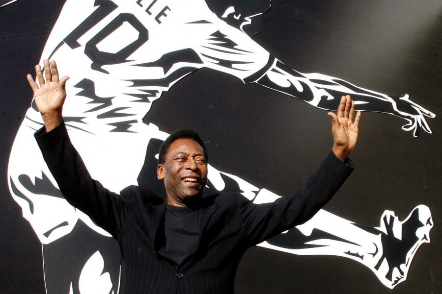 mundo-homenageia-os-79-anos-de-vida-do-rei-pele-1