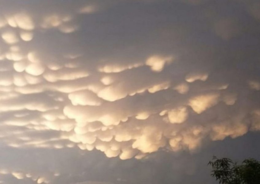 nuvem-rara-mammatus-chama-a-atencao-de-moradores-do-oeste-de-sc-1