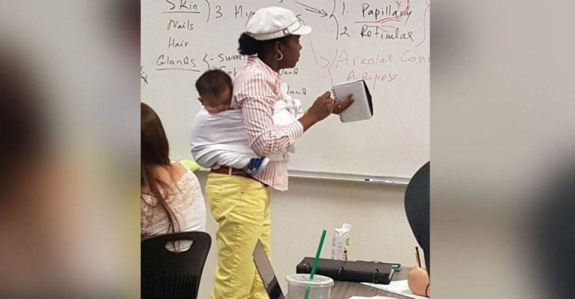 professora-cuida-do-bebe-de-aluna-durante-3-horas-para-que-ela-pudesse-fazer-o-dever-1