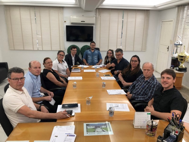 35-a-mais-comite-gestor-de-desburocratizacao-comemora-aumento-de-abertura-de-empresas-1