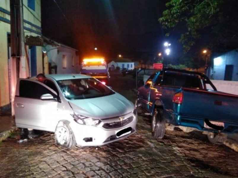 colisao-e-registrada-proximo-a-fonte-da-carioca-1