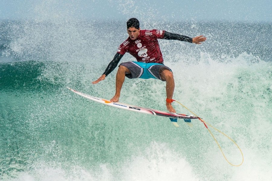 gabriel-medina-e-indicado-ao-premio-de-melhor-atleta-do-cob-1