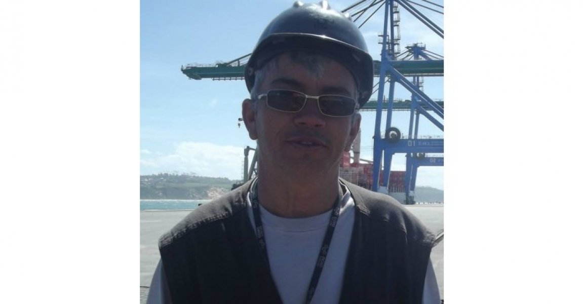 homem-tem-perna-dilacerada-por-tora-de-eucalipto-enquanto-trabalhava-em-porao-de-navio-no-porto-de-imbituba-1