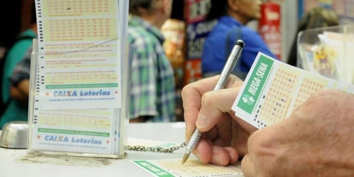 mega-sena-acumula-e-premio-vai-a-r-38-milhoes-1