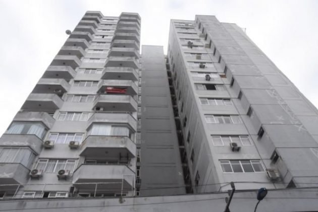 Pr&eacute;dio fica na &aacute;rea central de Itaja&iacute; 