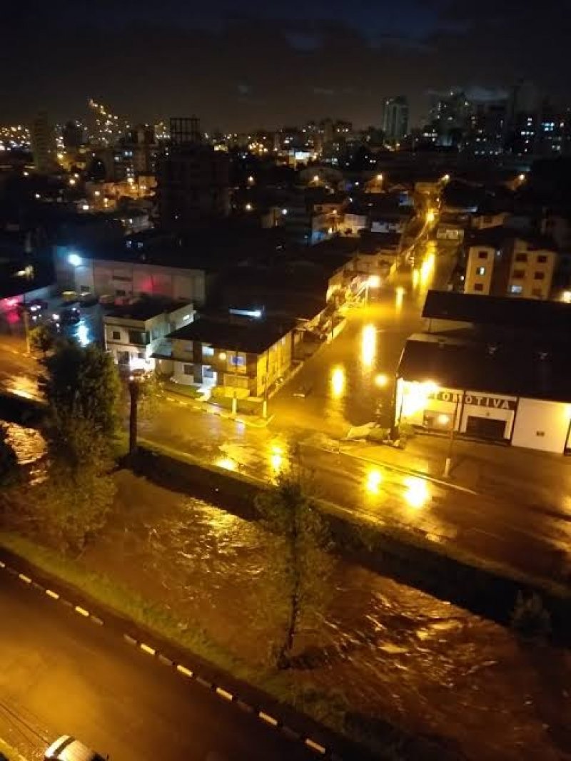 prefeito-ceron-declara-situacao-de-emergencia-em-lages-devido-a-chuva-intensa-1