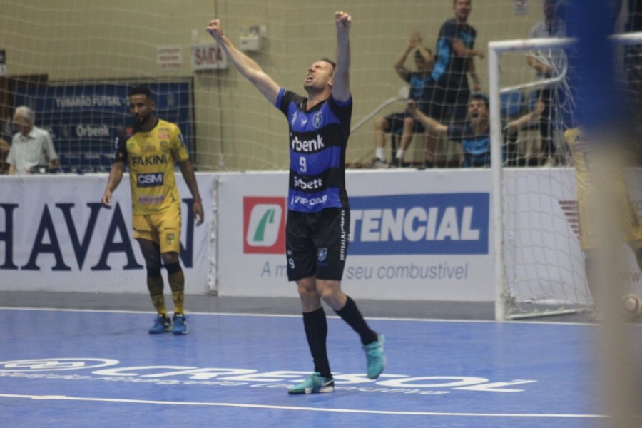 tubarao-futsal-encerra-a-liga-em-setimo-1