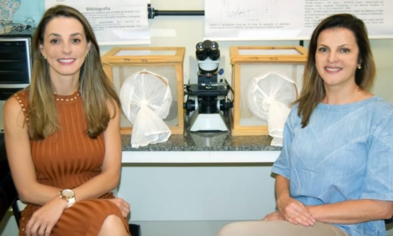 Advogada Kelly Mendes Gonçalves Boneli apresenta a Professora e Pesquisadora Josiane Somariva Prophiro