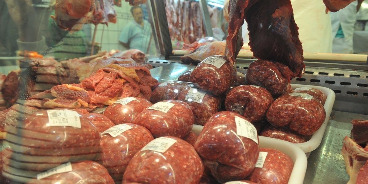 com-alta-das-carnes-previa-da-inflacao-fica-em-105-em-dezembro-diz-ibge-1