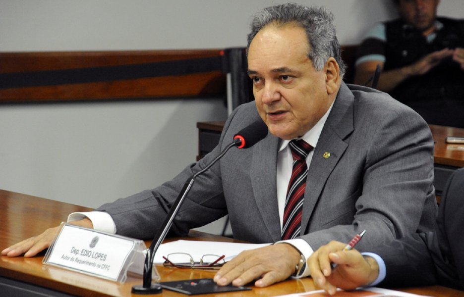deputados-federais-devem-ler-parecer-que-pode-aprovar-portabilidade-na-conta-de-energia-1