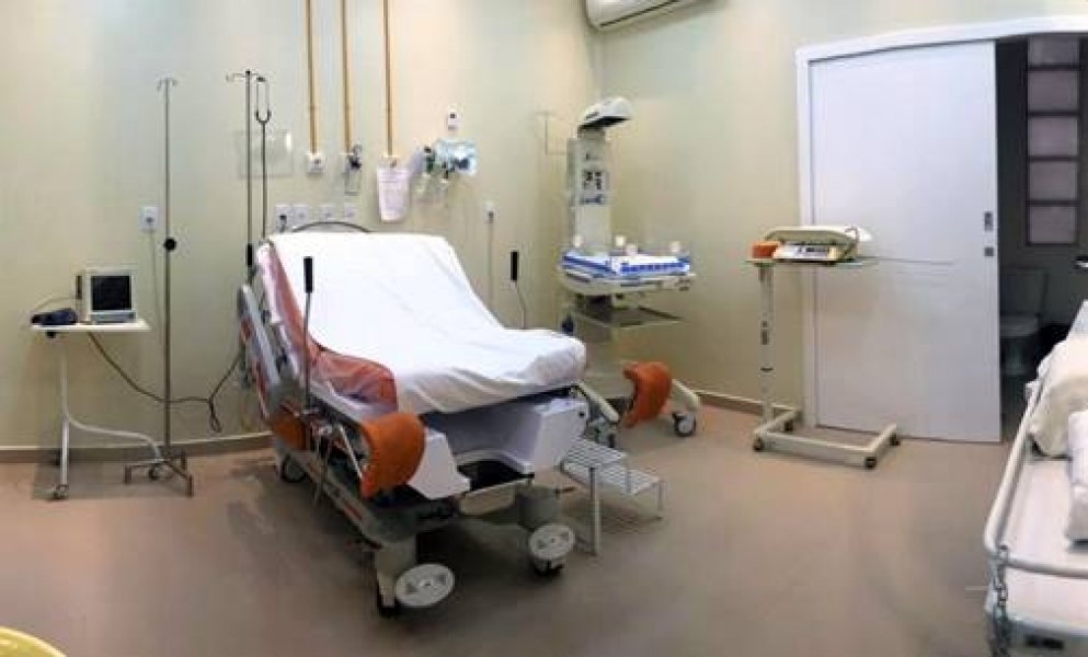 maternidade-do-hnsc-em-tubarao-inaugura-mais-um-quarto-para-pre-parto-parto-e-pos-parto-1
