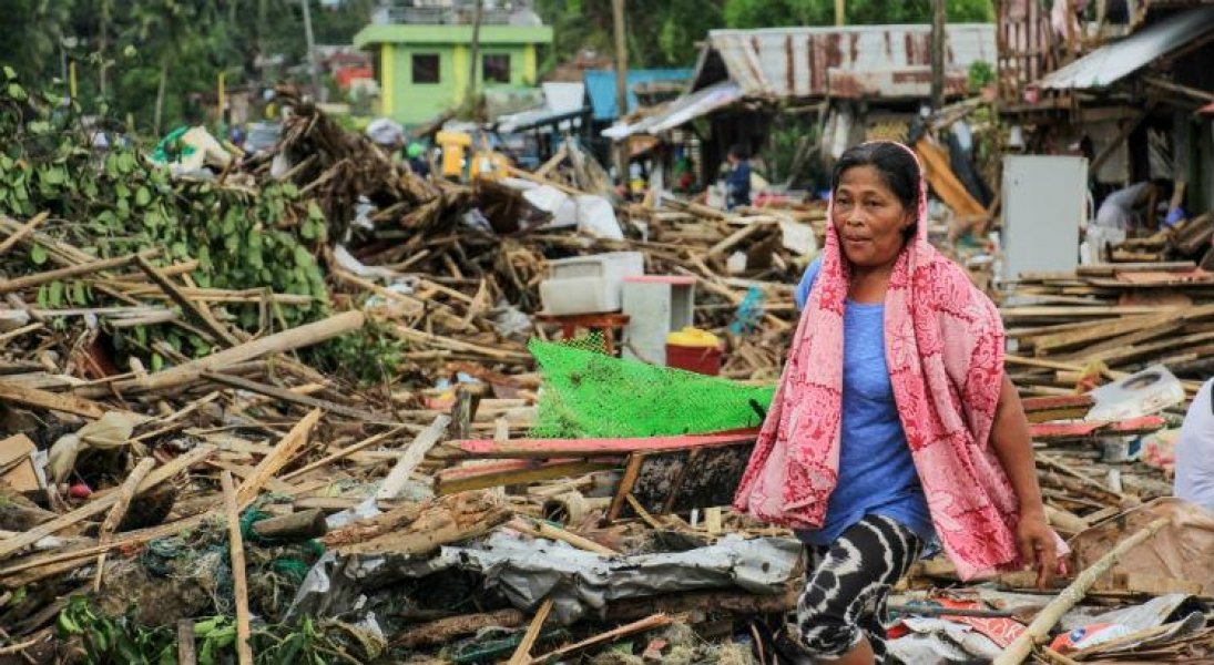 tufao-nas-filipinas-numero-de-mortos-sobe-para-11-e-500-estao-em-abrigos-1