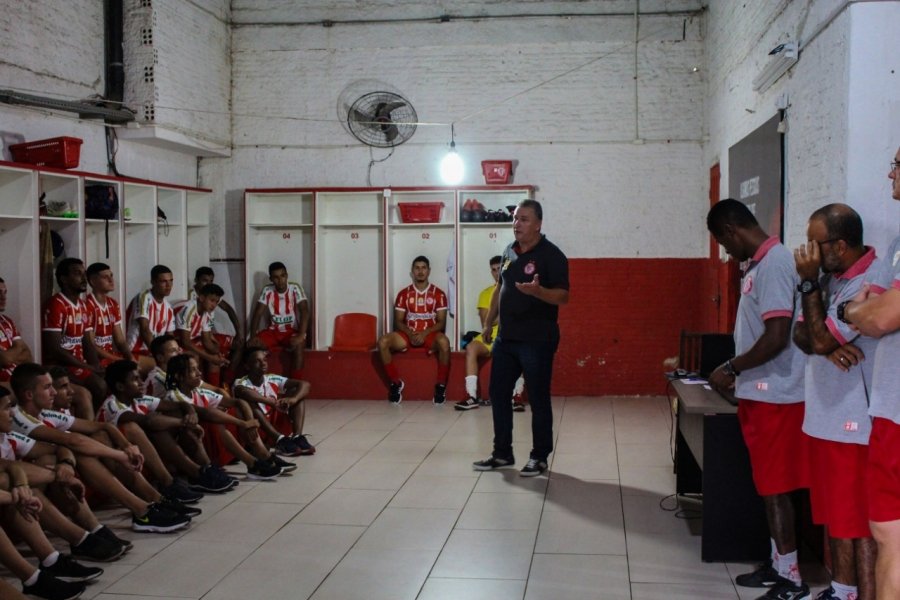 elenco-da-base-do-hercilio-luz-se-apresenta-para-temporada-2020-1