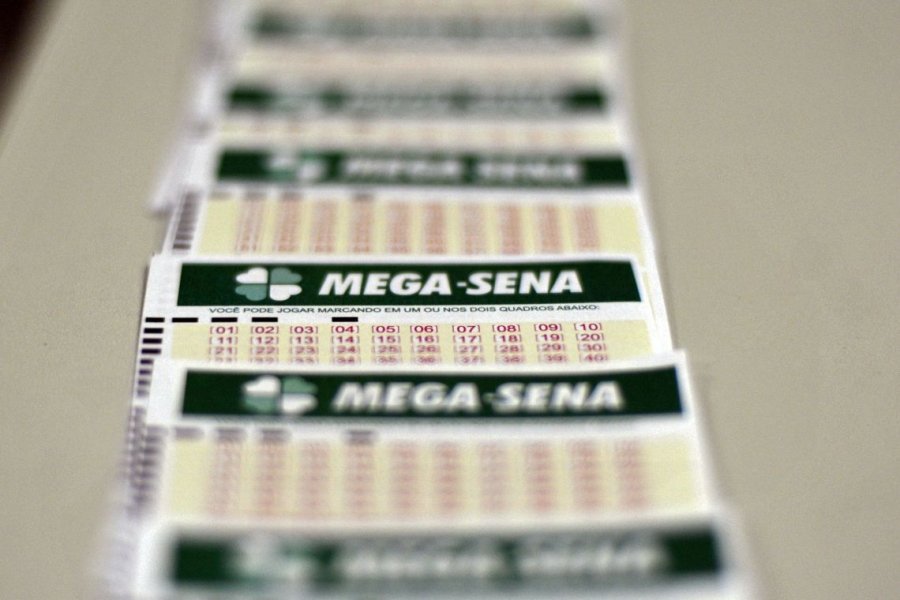 mega-sena-acumula-e-deve-pagar-r-40-milhoes-no-sabado-1