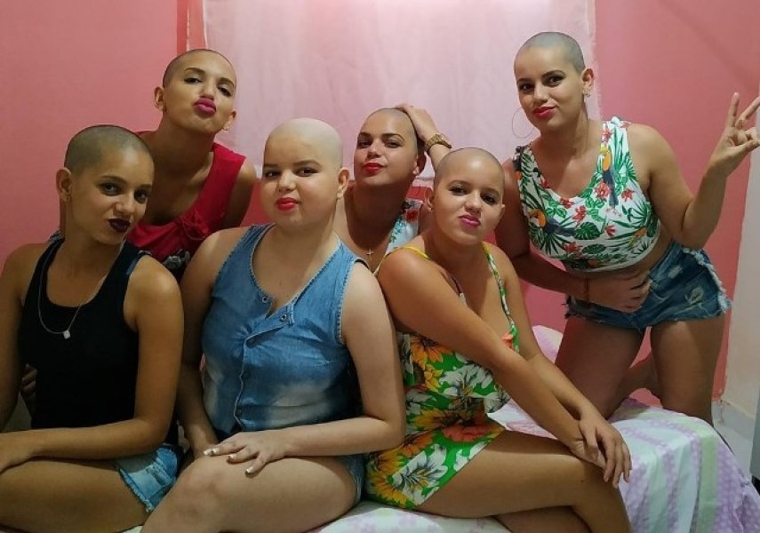 na-paraiba-familia-raspa-cabelo-em-solidariedade-a-adolescente-com-cancer-1