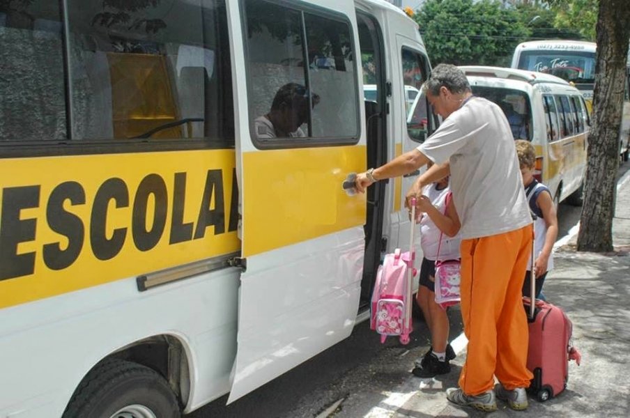 nucleo-de-transporte-escolar-da-ampe-tubarao-inicia-mobilizacao-van-legal-1