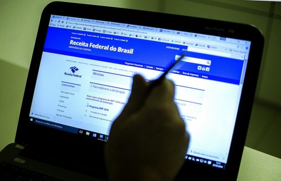 receita-paga-hoje-as-restituicoes-do-lote-residual-de-janeiro-do-irpf-1