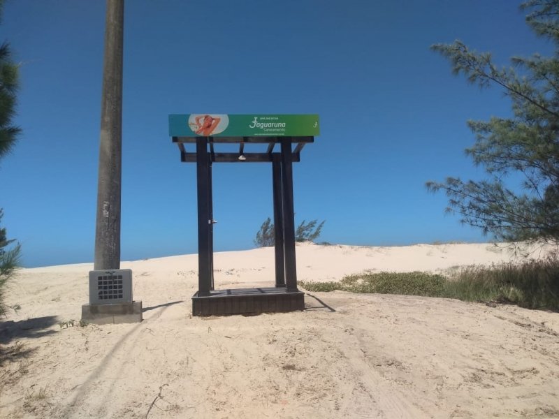 chuveiros-nas-praias-de-jaguaruna-sao-um-diferencial-na-infraestrutura-dos-balnearios-1