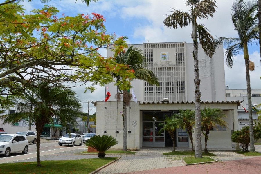 mais-de-50-vagas-sao-abertas-em-concurso-publico-e-processo-seletivo-em-morro-da-fumaca-1