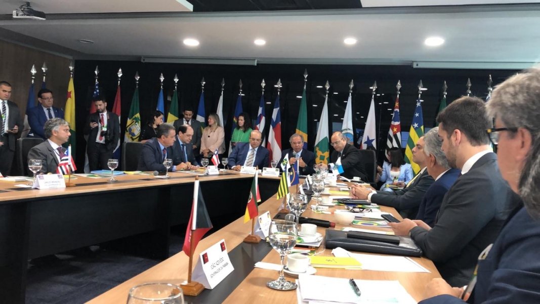 paulo-guedes-promete-ajudar-estados-a-governadores-1