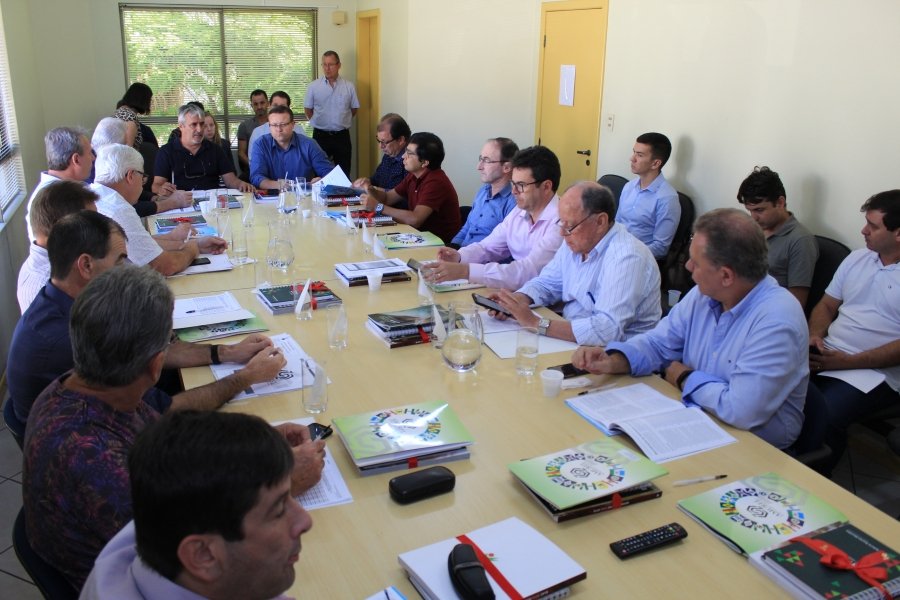 prefeito-de-imbituba-assume-presidencia-da-amurel-1