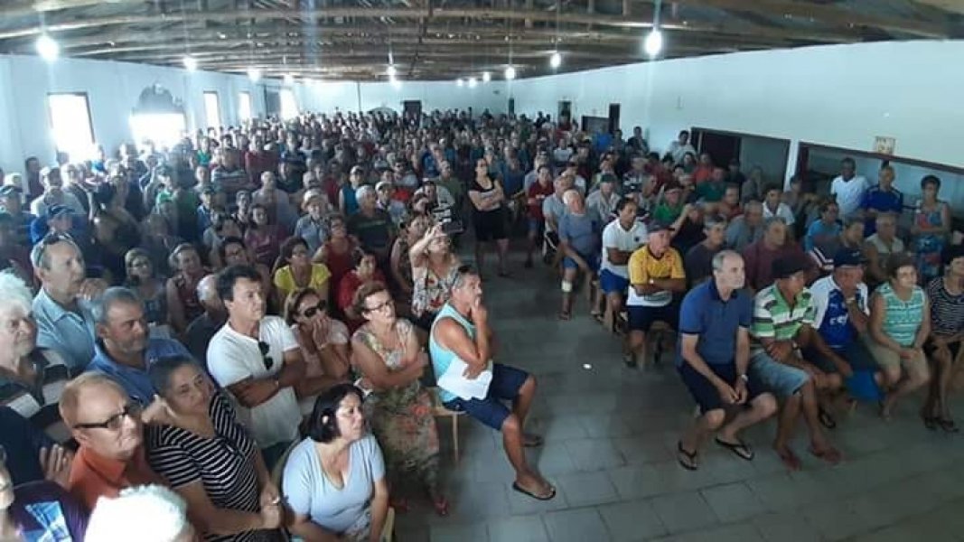 veranistas-se-unem-para-reivindicar-melhorias-no-balneario-esplanada-1