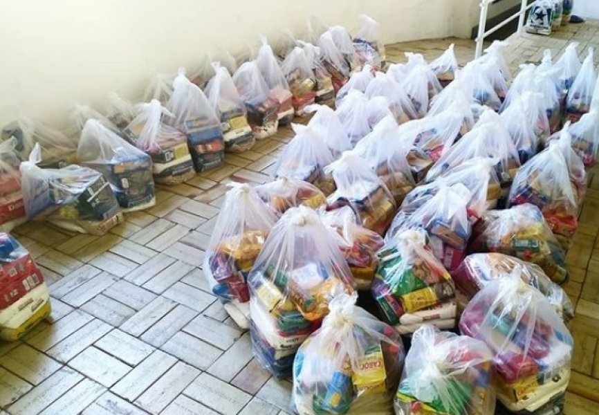 em-campanha-kits-de-higiene-e-cestas-basicas-sao-arrecadados-em-laguna-1