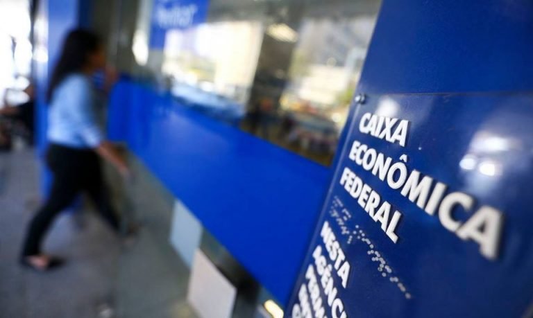 Medida Provisória dispensa documentos para empresas pedirem crédito a bancos públicos Medida Provisória dispensa documentos para empresas pedirem crédito a bancos públicos