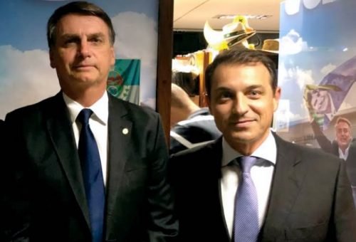 Bolsonaro diz que Governador Moisés tem medo de pegar coronavírus