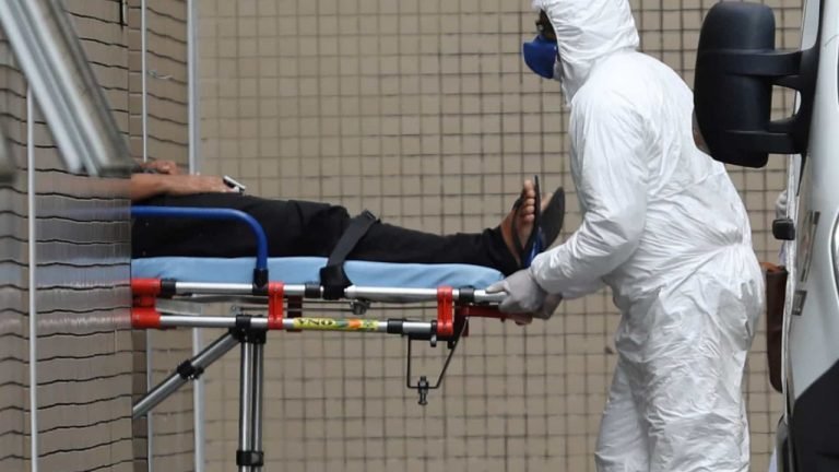 Brasil tem 38,6 mil casos de coronavírus e 2,4 mil mortes registradas