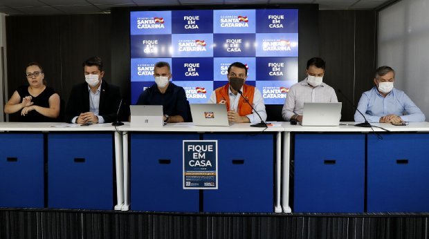 Em SC: governador prorroga quarentena no Estado