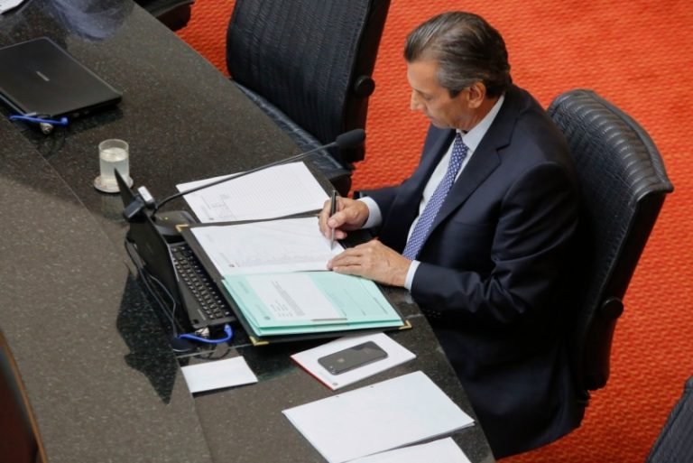 Deputados Catarinenses reconhecem atividades física e religiosa como essenciais durante a crise do coronavírus Deputados Catarinenses reconhecem atividades física e religiosa como essenciais durante a crise do coronavírus