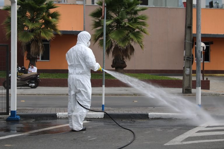 Governo de Criciúma retoma trabalho de desinfecção de ambientes