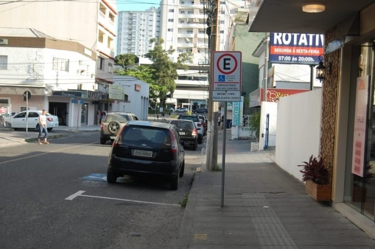 Estacionamento Rotativo de Tubarão volta a operar nesta segunda-feira; retomada será gradativa
